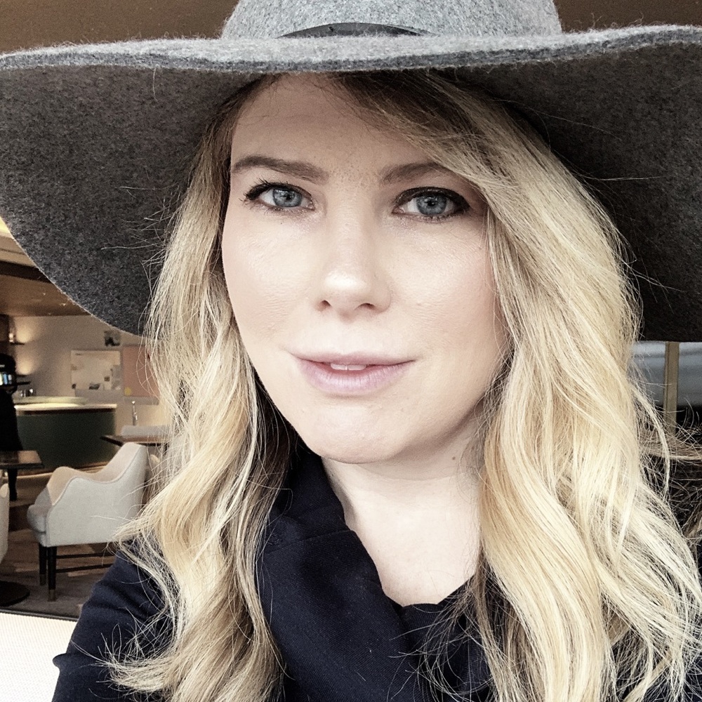 Meet your Posher, Stephanie